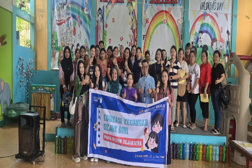 Edukasi Keuangan ke TK Ananda 2025 